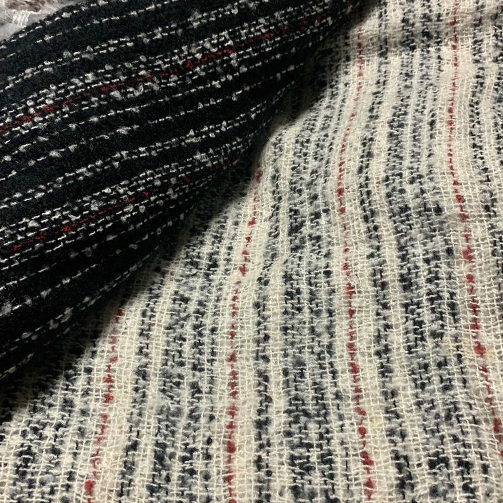 Scarf Lot - Picture 3 of 4